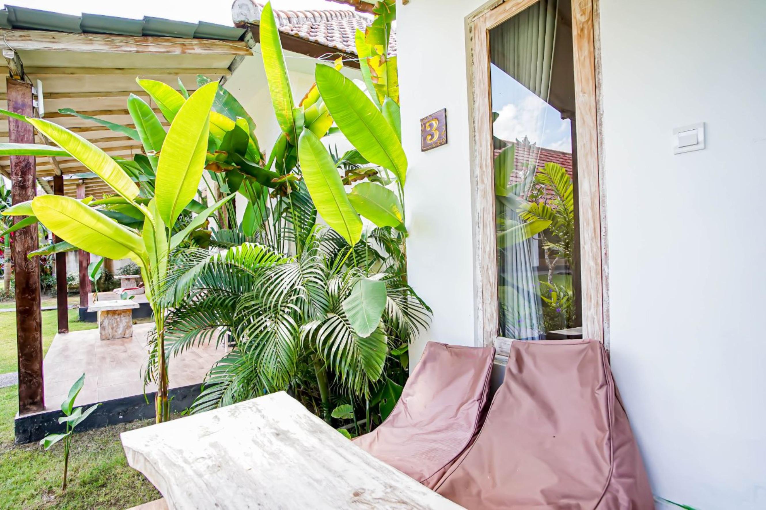 Agung Wiwin Homestay & Restaurant Mengwi エクステリア 写真