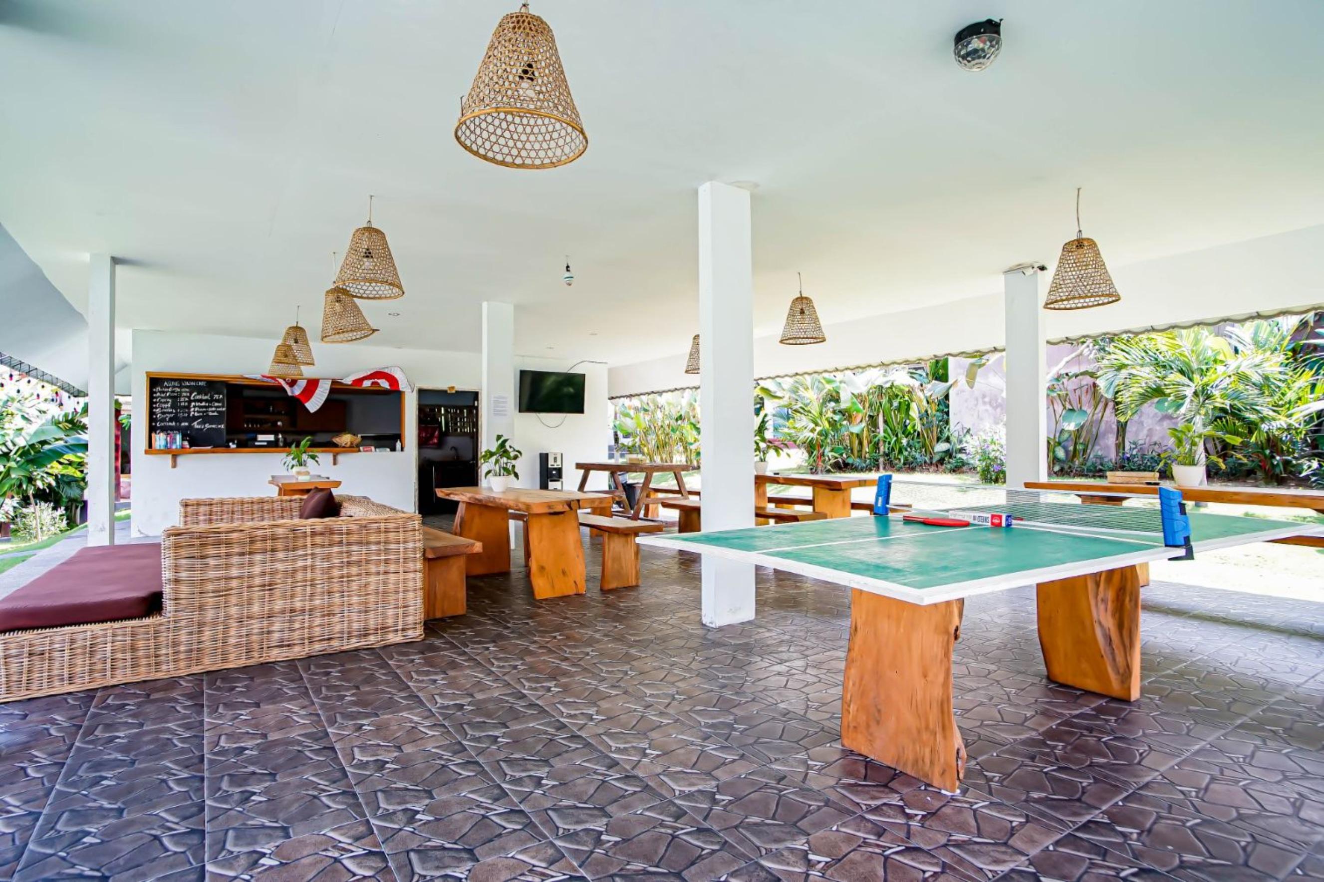 Agung Wiwin Homestay & Restaurant Mengwi エクステリア 写真