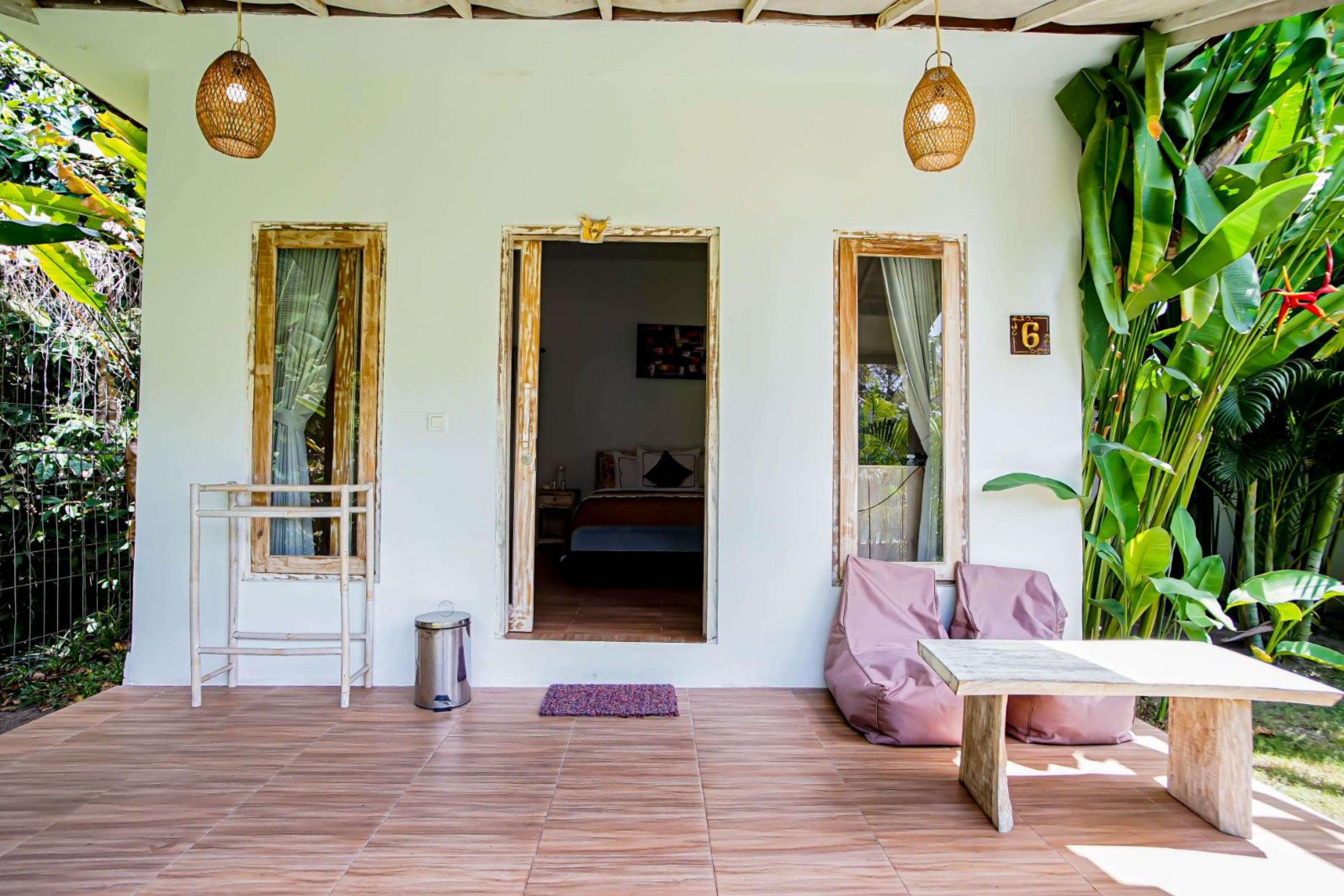 Agung Wiwin Homestay & Restaurant Mengwi エクステリア 写真