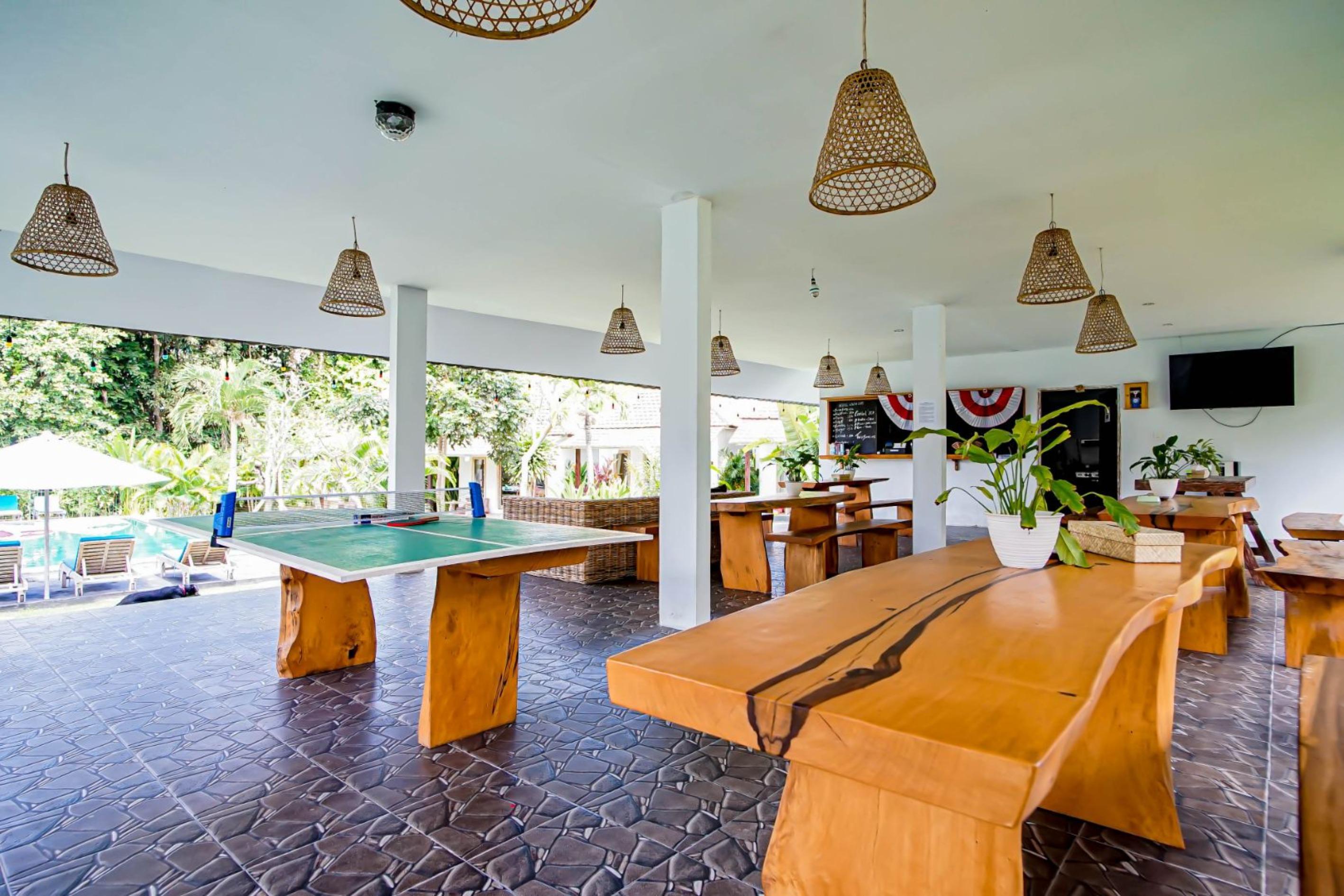 Agung Wiwin Homestay & Restaurant Mengwi エクステリア 写真