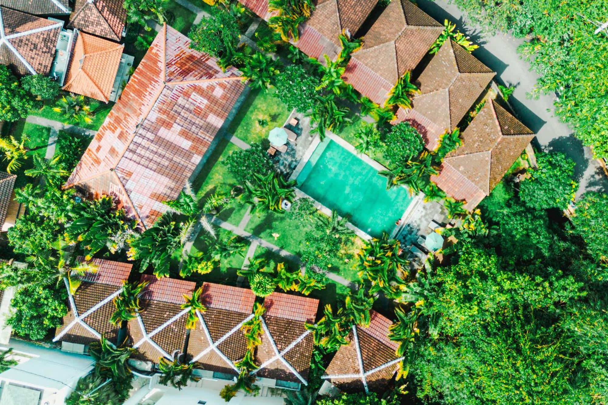 Agung Wiwin Homestay & Restaurant Mengwi エクステリア 写真