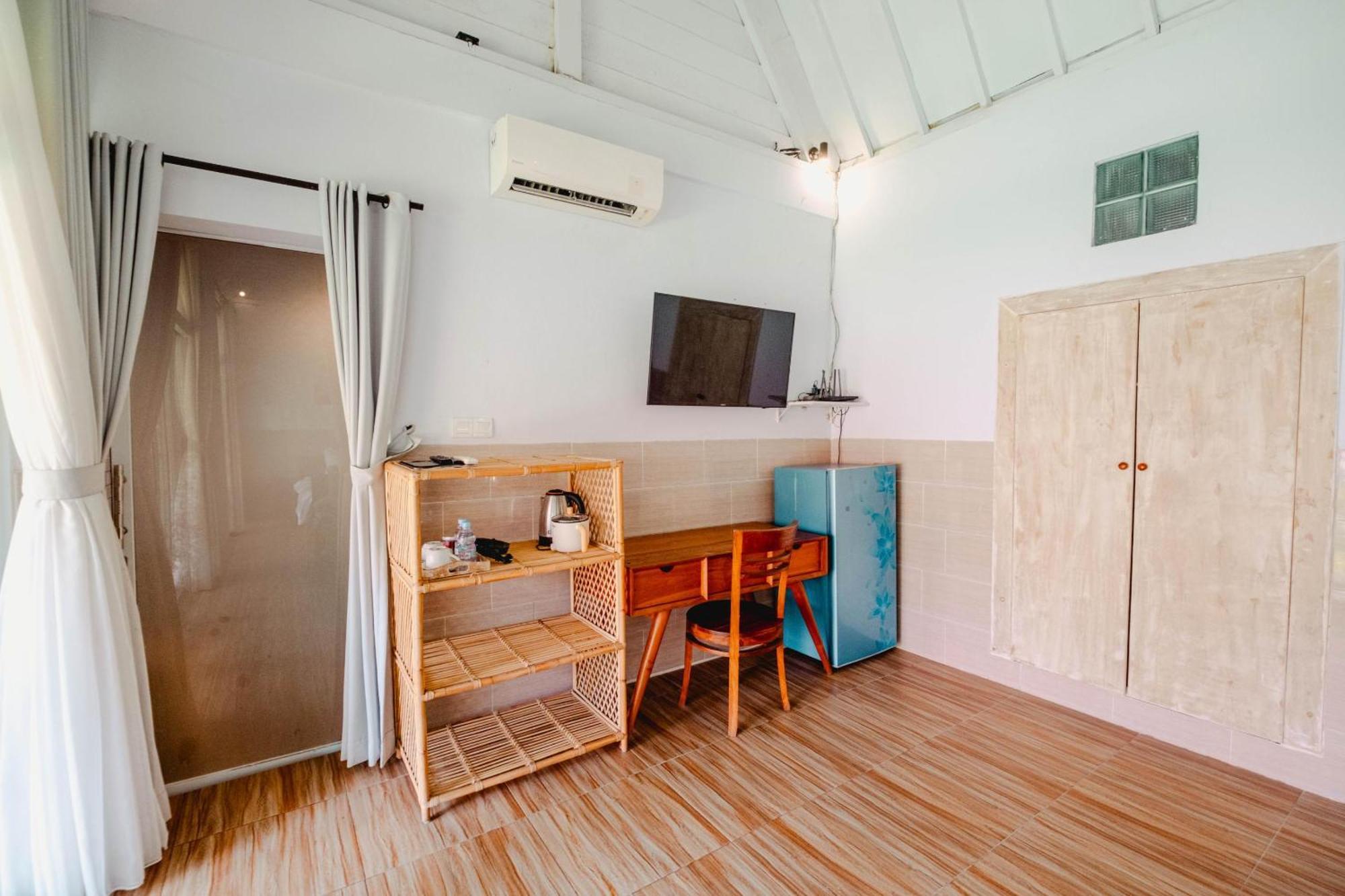 Agung Wiwin Homestay & Restaurant Mengwi エクステリア 写真